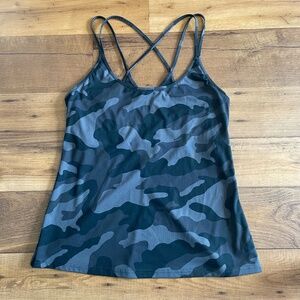 Old Navy Activewear Strappy Powersoft Gray Camo Scoop Neck Tank Top